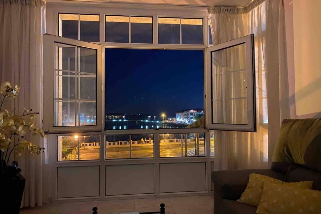 Apartamento Plaza Del Parque Villanueva De Arosa Exterior photo